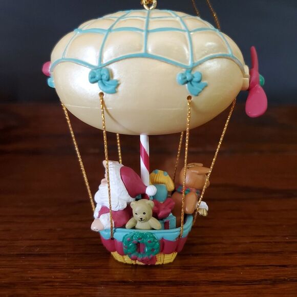 Hot Air Balloon Blimp Christmas Ornament - Picture 4 of 5